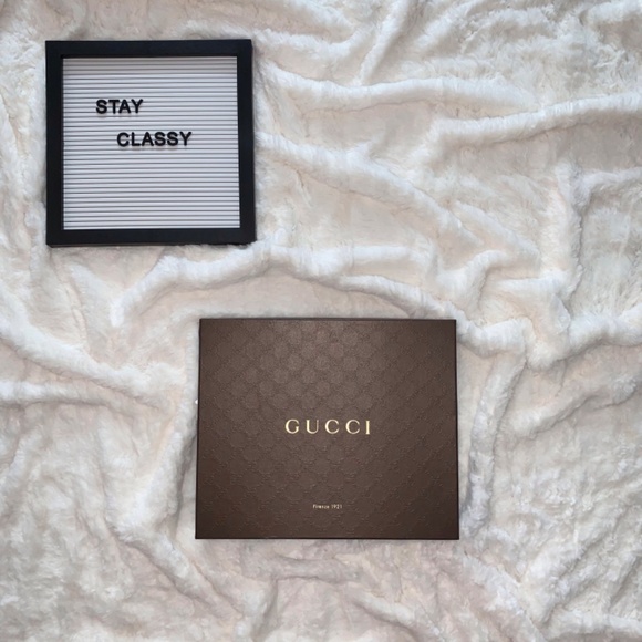 Authentic Gucci Gift box + Tissue - Picture 5 of 5